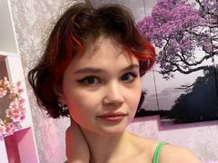 HildFerryman - female with brown hair webcam at LiveJasmin