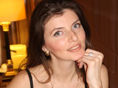 AndreaDenisa - female with brown hair and  big tits webcam at LiveJasmin
