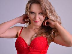 ManuelaSalinas - blond female webcam at LiveJasmin