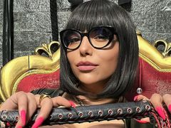 IndiraPaynn - female with black hair and  big tits webcam at xLoveCam