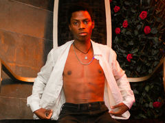 IsaacMontana - male webcam at LiveJasmin