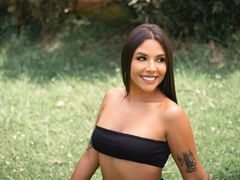 IsabellaRoux - female with black hair webcam at LiveJasmin