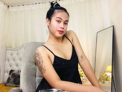 IvonePancho - shemale with black hair webcam at LiveJasmin