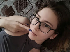 JaneTate - female with brown hair webcam at LiveJasmin