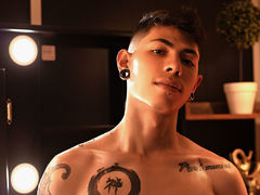 JasonWonders - male webcam at LiveJasmin