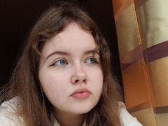 JeanGray_ - female with brown hair webcam at ImLive