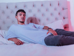 JeremyGarnert - male webcam at LiveJasmin