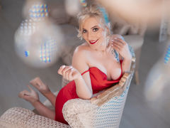 JessieBond - blond female with  big tits webcam at LiveJasmin