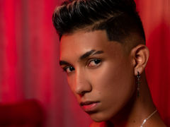 JhonSnake - male webcam at LiveJasmin