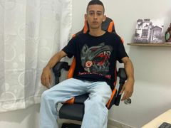 JhonnyHank - male webcam at LiveJasmin