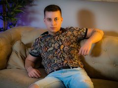 JonnyDrew - male webcam at LiveJasmin