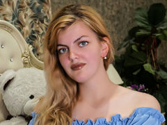 KattyHurricane - blond female webcam at ImLive