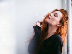 PureHeartt18 - female with red hair webcam at ImLive