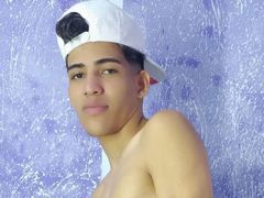 KevinHerrera - male webcam at LiveJasmin