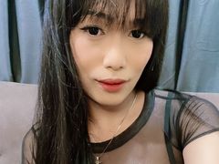 KimSoju - shemale with black hair webcam at LiveJasmin