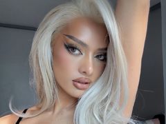 KylieConsani - blond shemale webcam at LiveJasmin