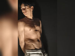 LeoSmiths - male webcam at LiveJasmin