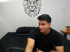 LeonCorte - male webcam at LiveJasmin