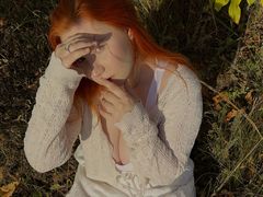 LianaSunflower - female with red hair and  big tits webcam at LiveJasmin