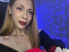 LilithLight - blond female with  small tits webcam at LiveJasmin