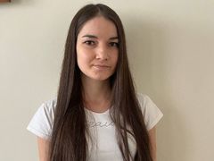 LillianGrant - female with brown hair webcam at LiveJasmin