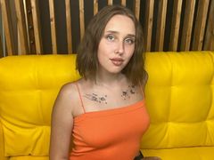 LinaDali - blond female with  small tits webcam at LiveJasmin