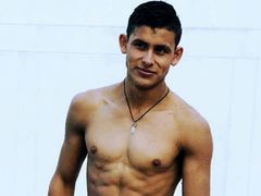 LoganOlif - male webcam at LiveJasmin