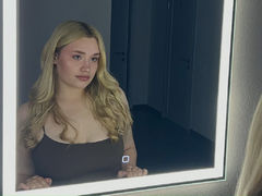 LolaOstin - blond female with  big tits webcam at LiveJasmin