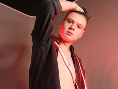 LouisCage - male webcam at LiveJasmin