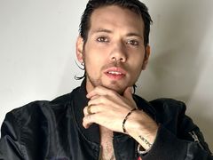 LucaasZhaakhaart - male webcam at LiveJasmin