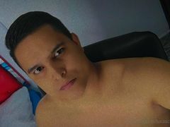 LucasBrowns - male webcam at LiveJasmin