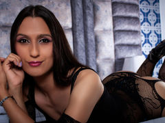 LucyBosse - shemale with black hair webcam at LiveJasmin