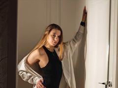 LucyBestCandy - blond female with  big tits webcam at xLoveCam