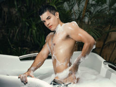 LukasBlaze - male webcam at LiveJasmin