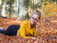 LydiaSimpson - blond female webcam at LiveJasmin