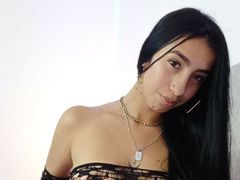 MaiaRobert from LiveJasmin