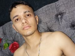 MarckTony - male webcam at LiveJasmin