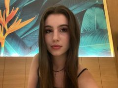 SheenaHeathman - female with brown hair webcam at LiveJasmin