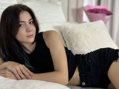 MaryFitch - female with black hair and  small tits webcam at LiveJasmin