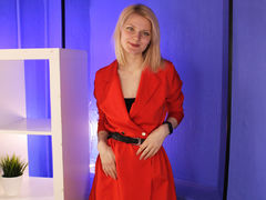 HigginsMary - blond female webcam at LiveJasmin