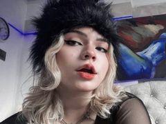 MaxineGenesis - blond shemale webcam at LiveJasmin