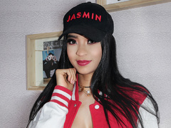 MelinaMartinez - female with black hair and  big tits webcam at LiveJasmin