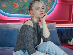 MiaSiver - blond female webcam at LiveJasmin