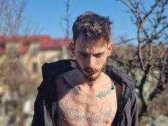MikeTiso - male webcam at LiveJasmin