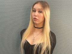 MildredDace from LiveJasmin