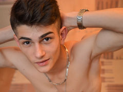 mikeAbs - male webcam at LiveJasmin