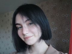 MolllyRouge - female with brown hair webcam at LiveJasmin