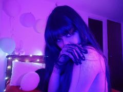 MollyVolkova - female with black hair and  small tits webcam at LiveJasmin