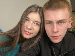 MolyDaniel - couple webcam at LiveJasmin