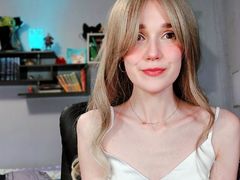 MomoAlice - female with  small tits webcam at LiveJasmin